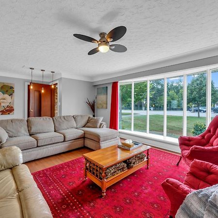 Park Bungalow #4 - Seacliff Beach Suites Leamington Eksteriør billede