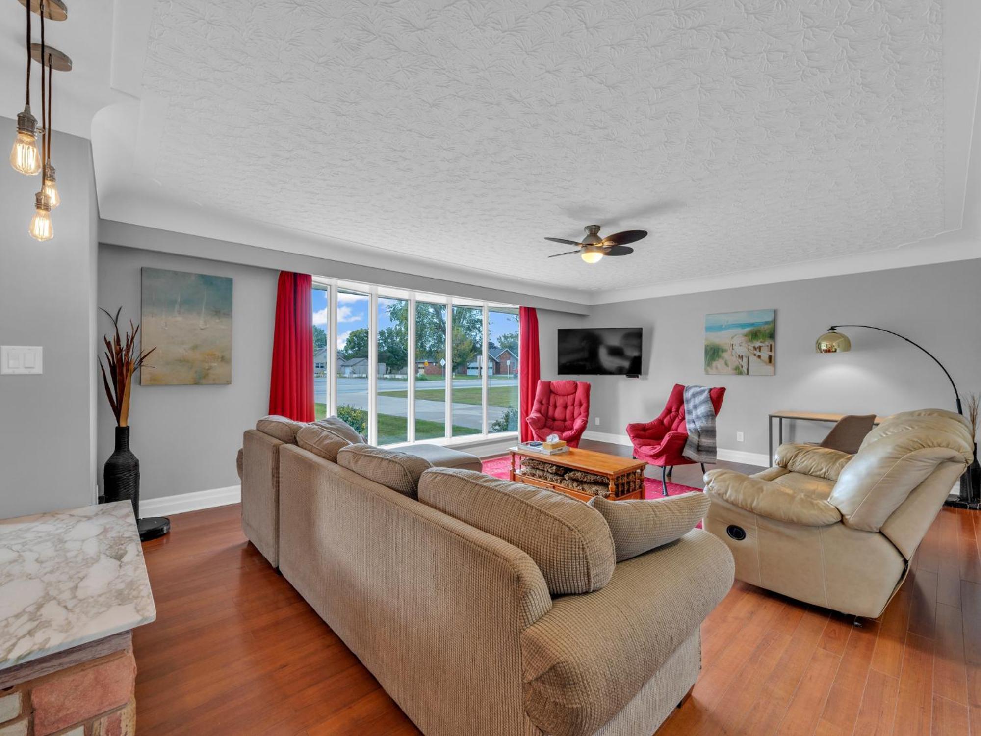 Park Bungalow #4 - Seacliff Beach Suites Leamington Eksteriør billede